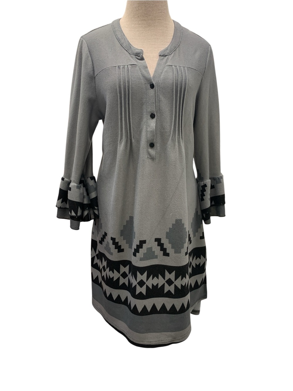 Reborn Gray Patterned Pintuck Tunic with Sleeves Size Xl
